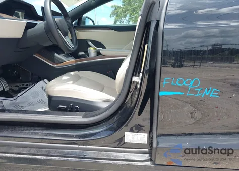 2021 Tesla Model S Long Range Dual Motor All-Wheel Drive z USA, uszkodzony, nr VIN 5YJSA1E51MF428277